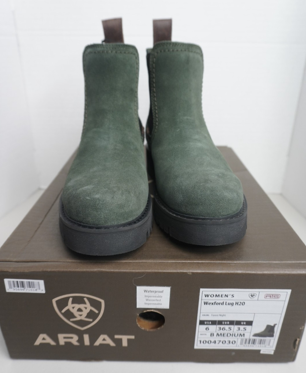 Women's Ariat Wexford Lug Waterproof Chelsea Boot Forest Green Chunky Sole
